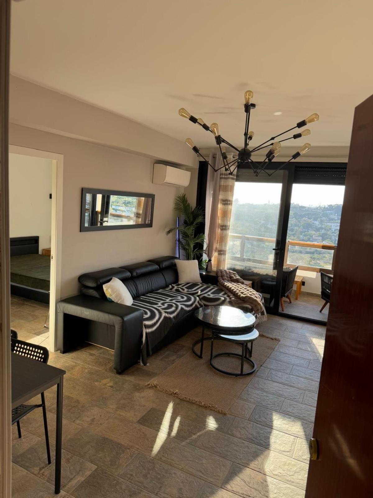 Apartemen With Views Near Puerto Banus