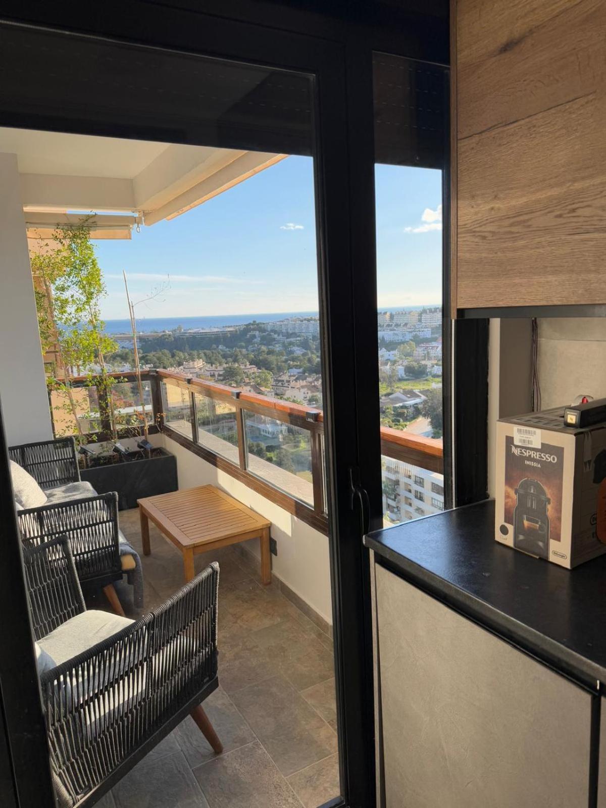 With Views Near Puerto Banus Apartemen *